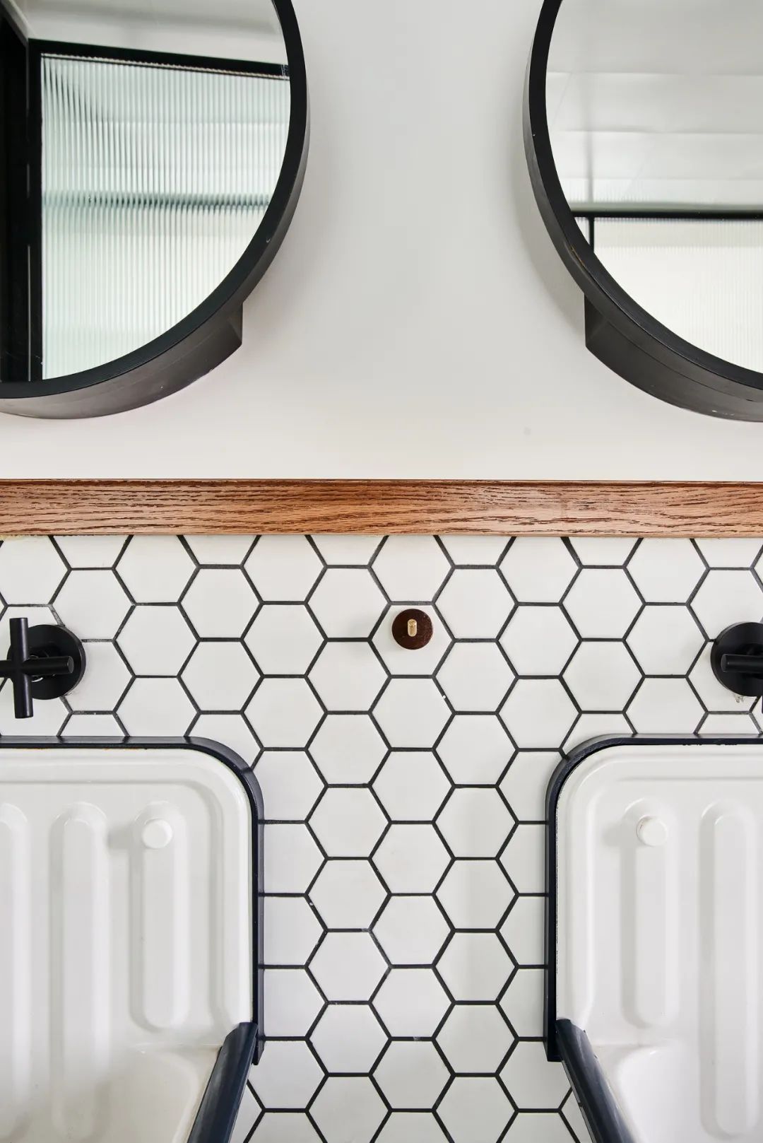 邻居秀家|细节控的家有多治愈?单凭她家开关就能出圈了