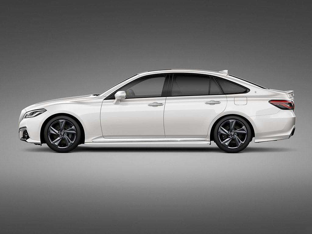 第十五代皇冠官方消息,第15代皇冠缺点