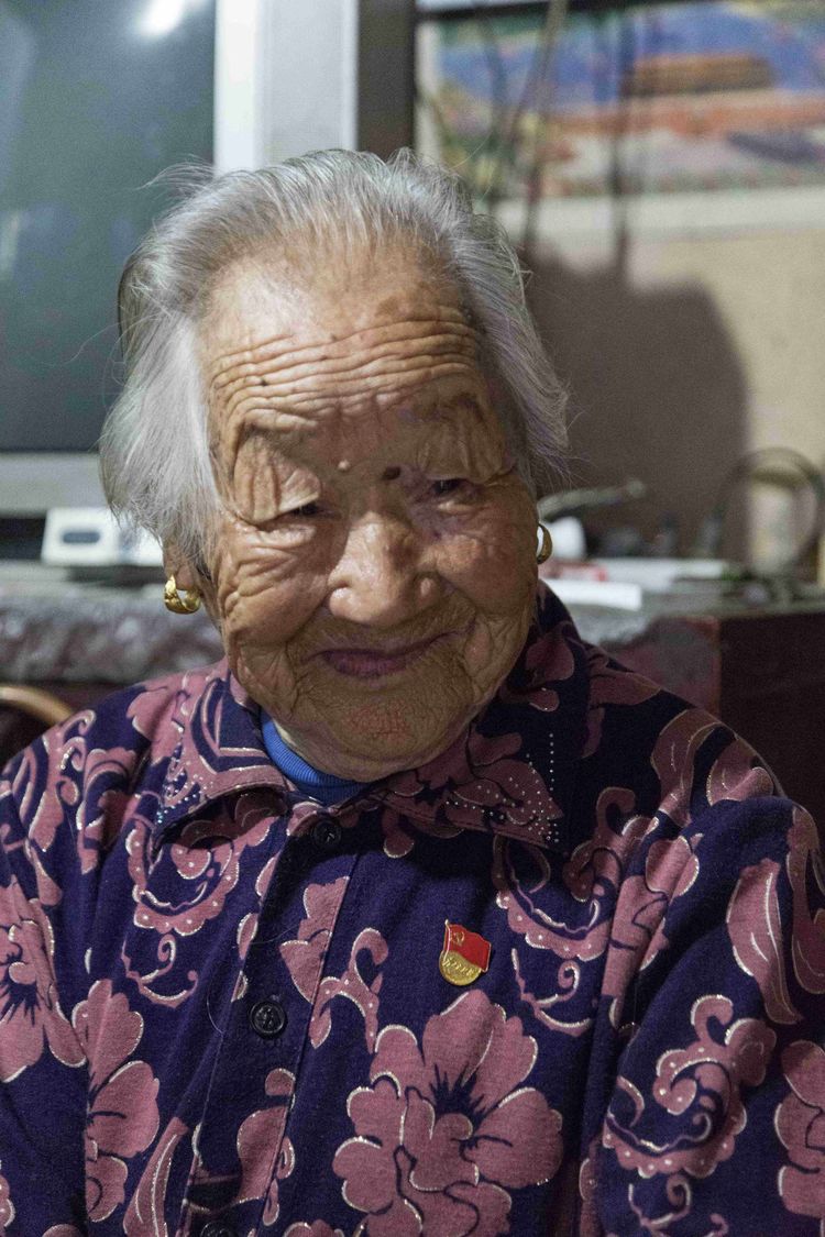 不忘初心牢记使命老党员走访纪实,走访建国前老党员活动