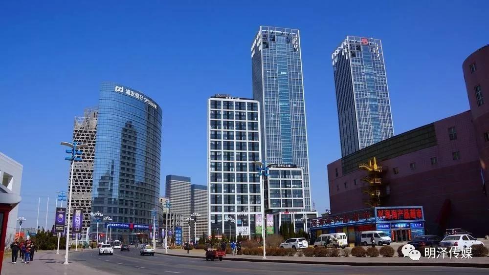 疫情防控常态化，人生的真相原本就是艰难二字