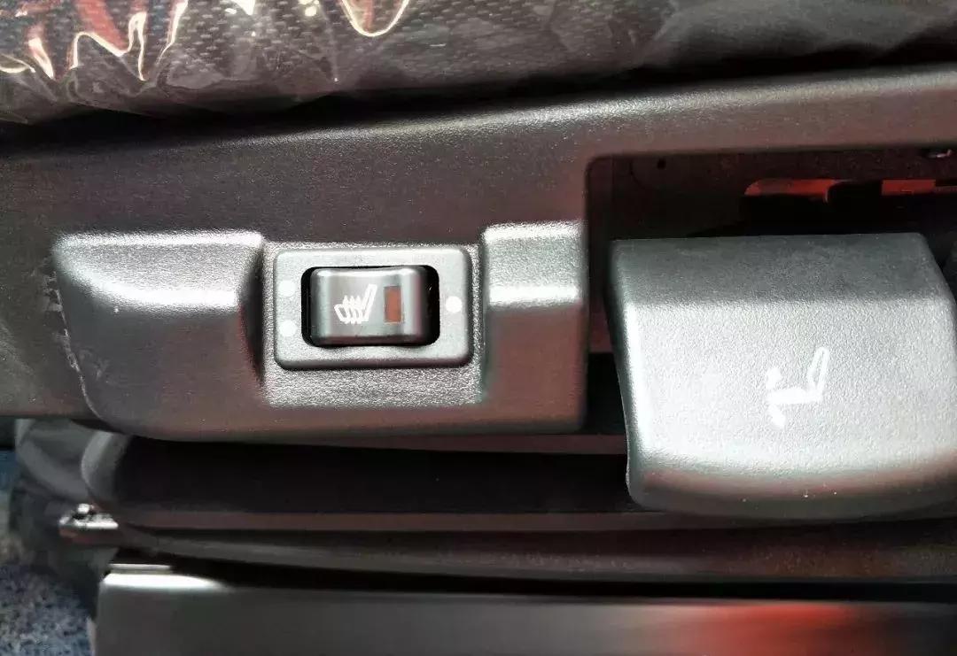 解放新J6P4206x4质惠北方版详解