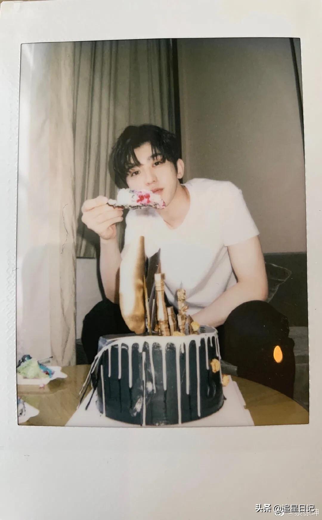 蔡徐坤2018的黑梗有哪些,蔡徐坤如何看待黑粉玩梗