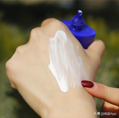 ahc小蓝瓶防晒属于什么,ahc防晒小蓝瓶实时测评