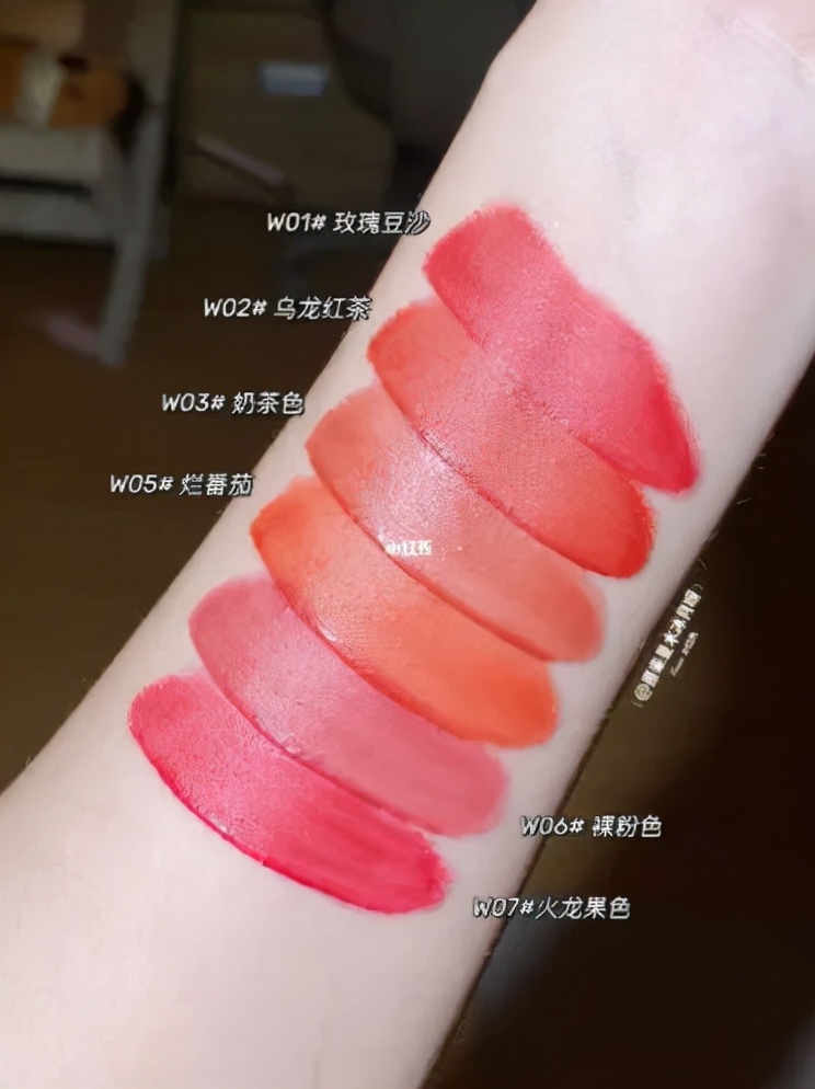 完美日记银翼口红试色,完美日记小细跟银翼口红