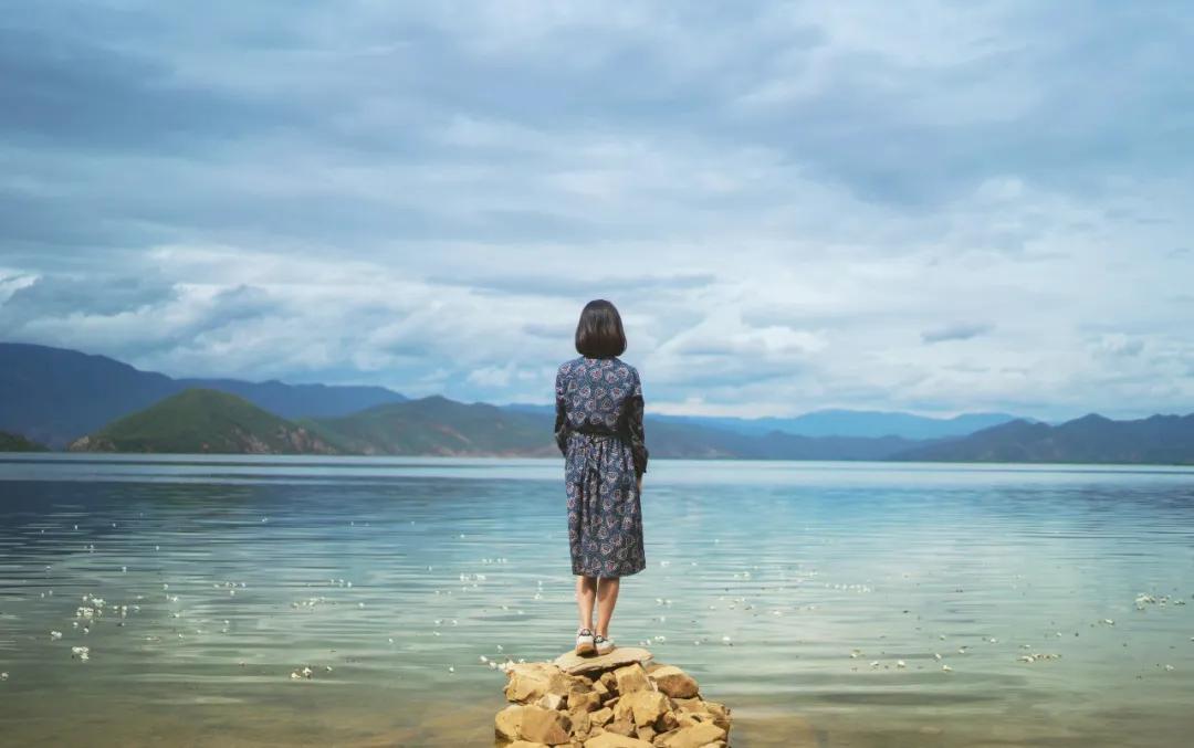 半生已过余生顺其自然,半生已过却一无所获