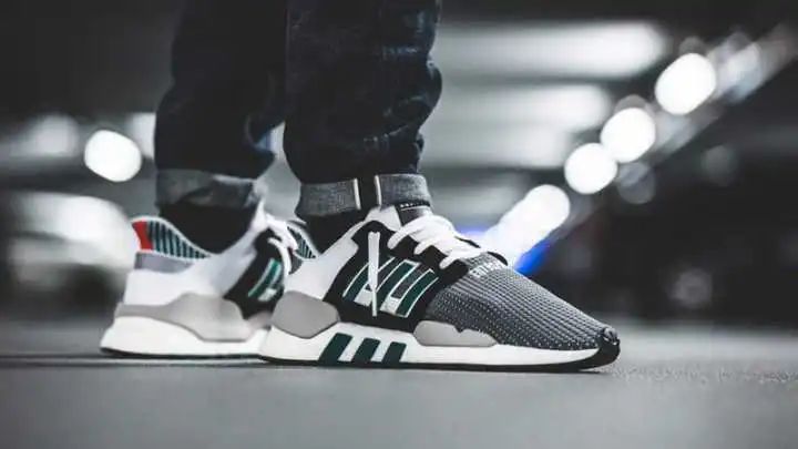 阿迪达斯ozweego鞋带系法,阿迪达斯forum怎么系鞋带