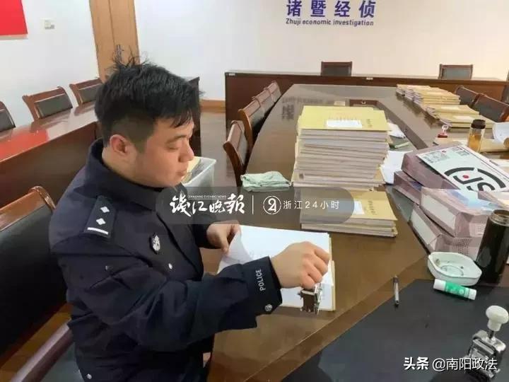 500万买宾利，2500万买假画，转账13145214元给情人......“伊人时光”老板这么多钱哪来的？