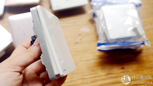 罗格朗无边框开关插座,无边框开关插座