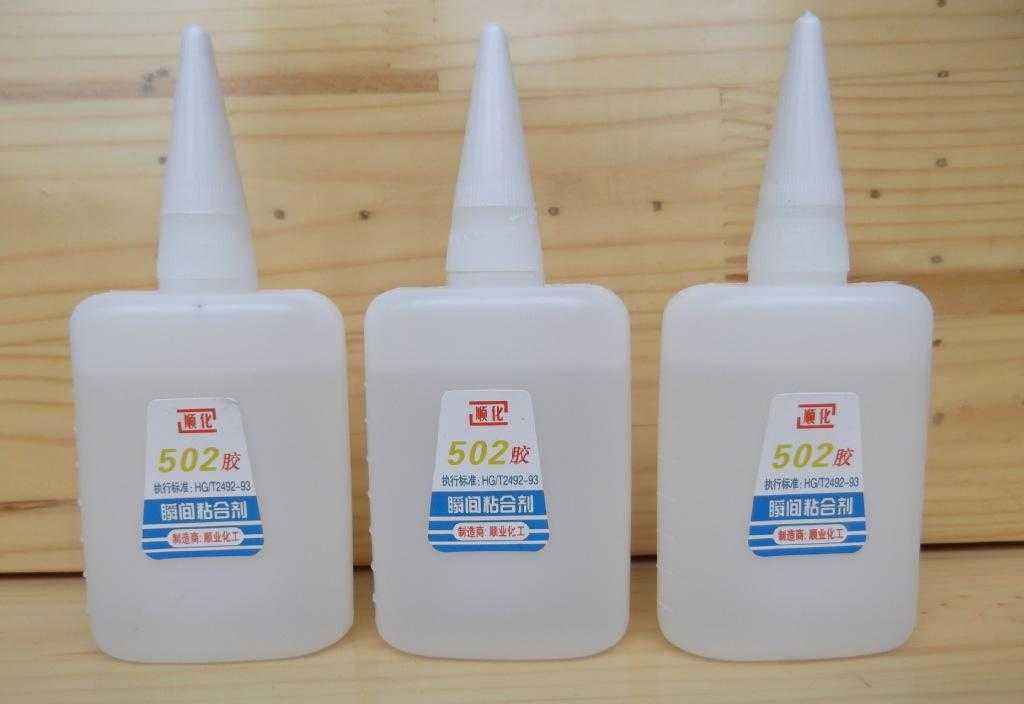 手上粘上502胶水有啥妙招去掉,如何快速去除手上粘到的502胶水