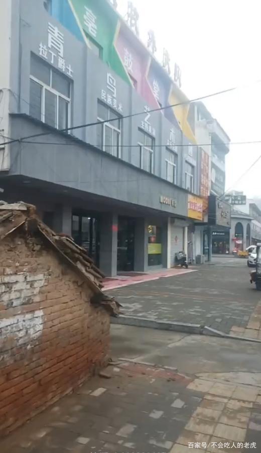 涡阳钉子户在马路中间,安徽亳州钉子户图片