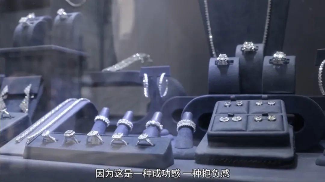 范冰冰生日晒粉红钻戒,范冰冰晒钻戒多少克拉