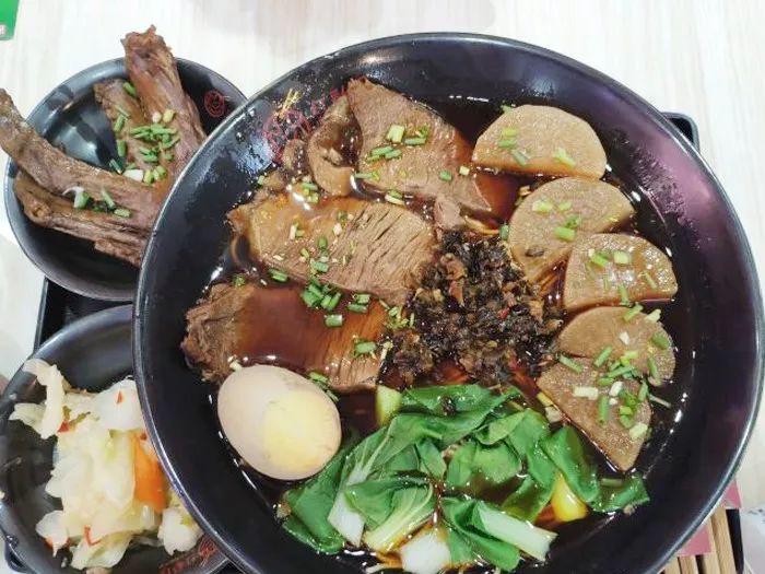 在武汉有名的牛肉面,武汉牛肉面24小时