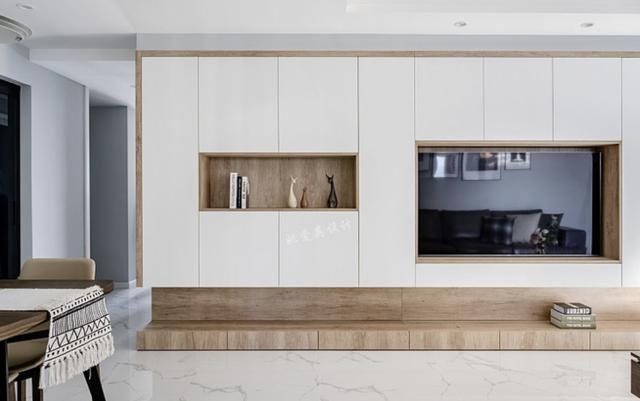 电视墙加长悬空一半,背景墙延长到阳台效果图