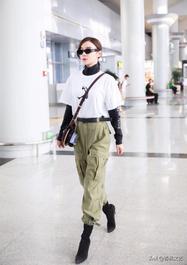 t恤叠穿搭配女冬小个子,t恤杨幂