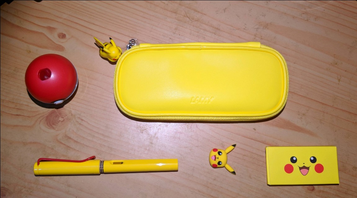 lamy皮卡丘钢笔怎么装墨囊,宝可梦联名钢笔全套