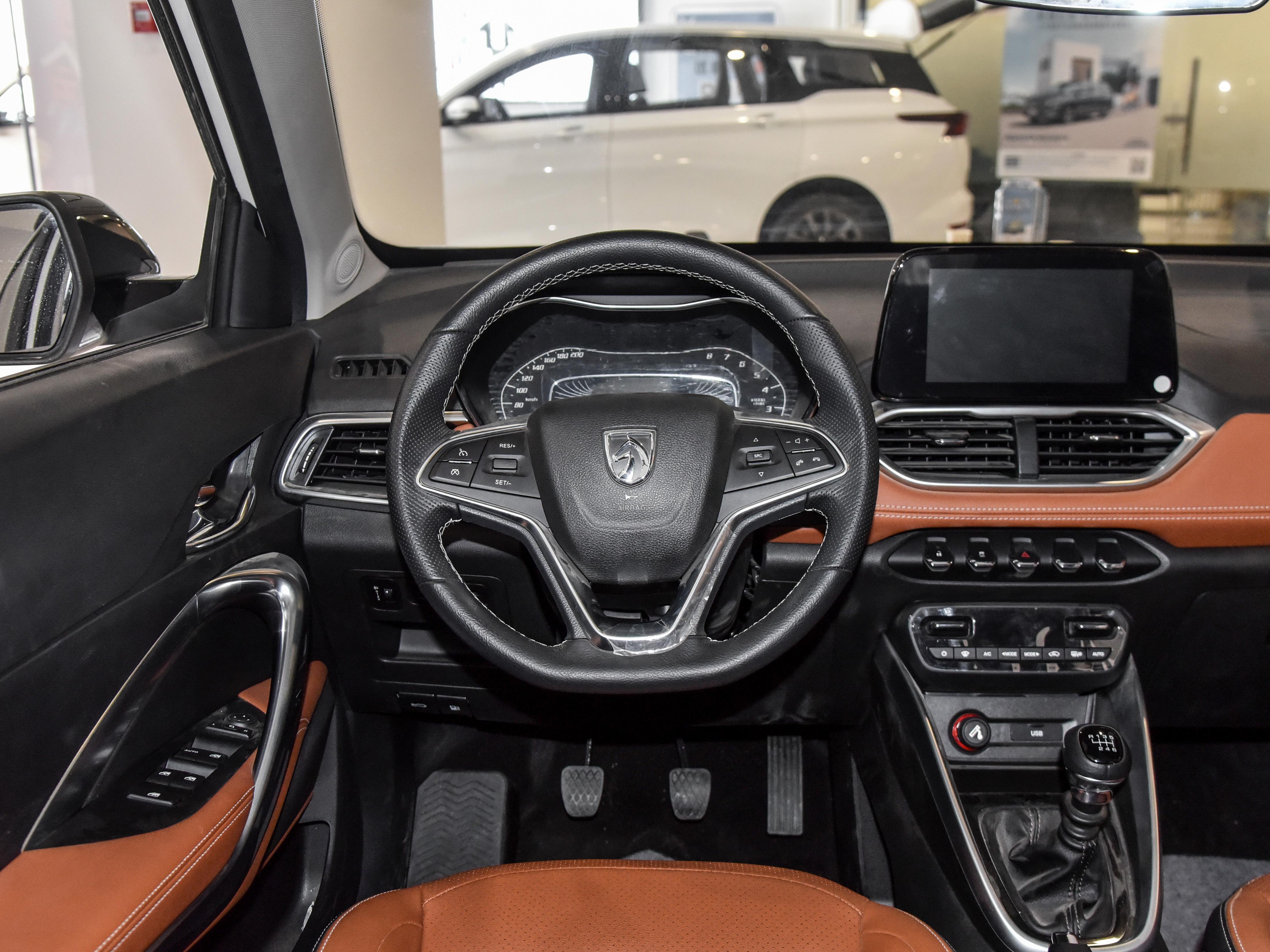 入门豪华品牌suv省油排行榜,入门级实惠suv