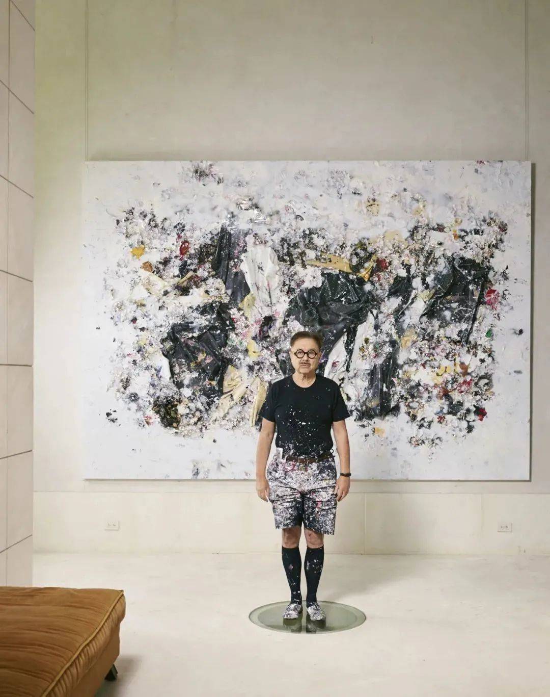 这个华人在美国被称作华人食神,80岁喜得子,老婆是美女还是硕士