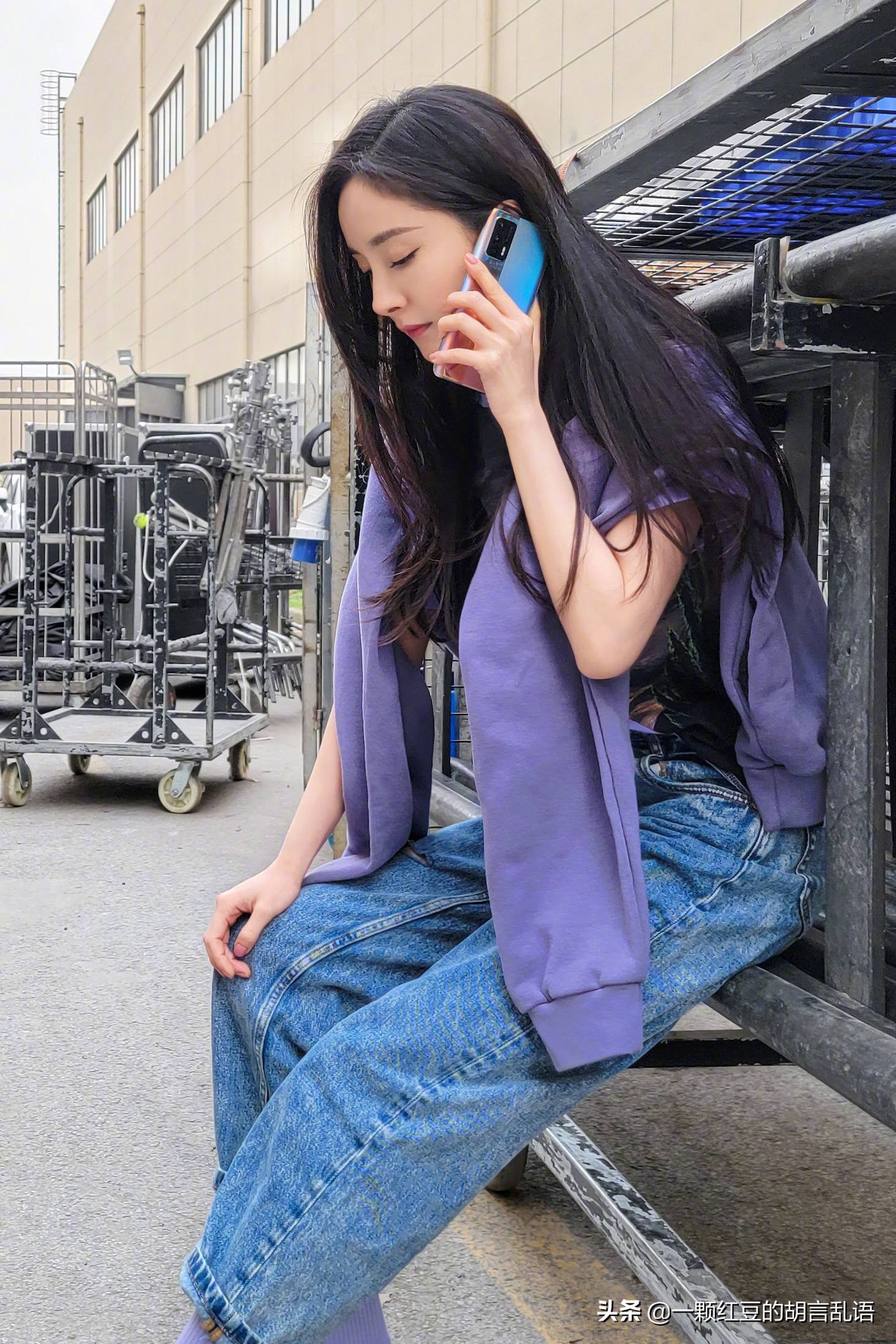 杨幂这款手机是什么牌的,杨幂最好的手机