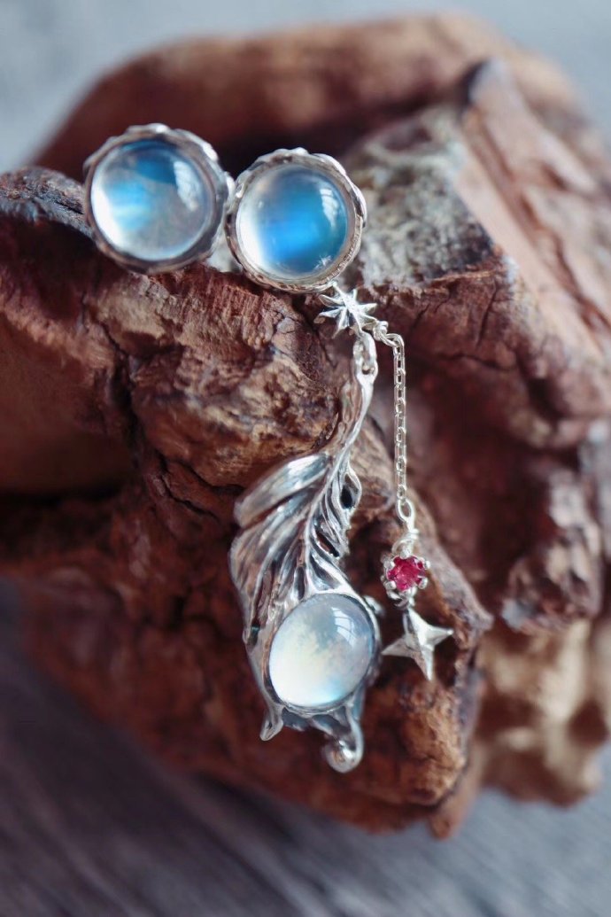 七夕节给女朋友送什么首饰好呢,七夕节礼物送什么首饰好