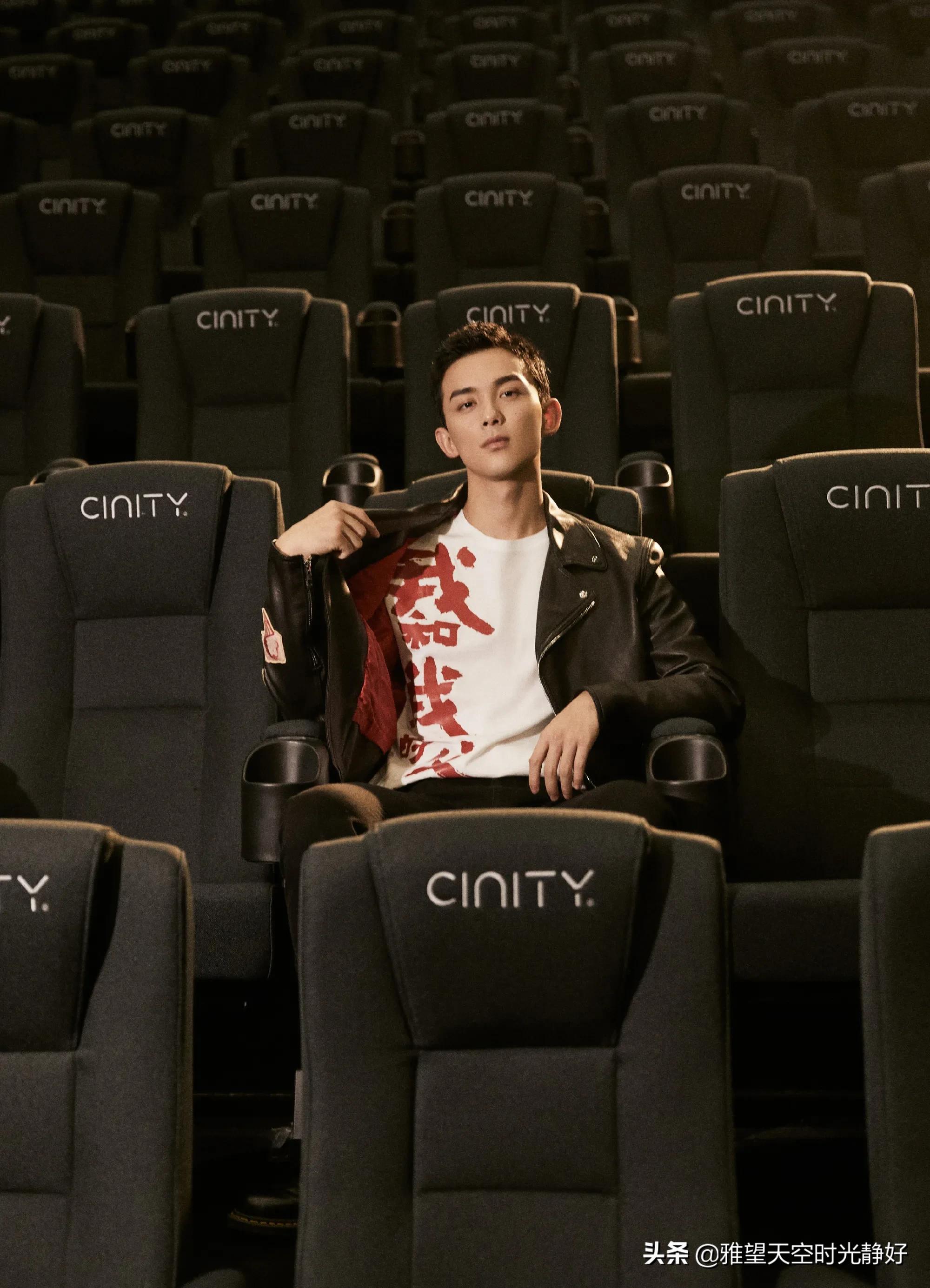 男明星西装穿搭夏季帅气,男士明星皮衣西服外套搭配