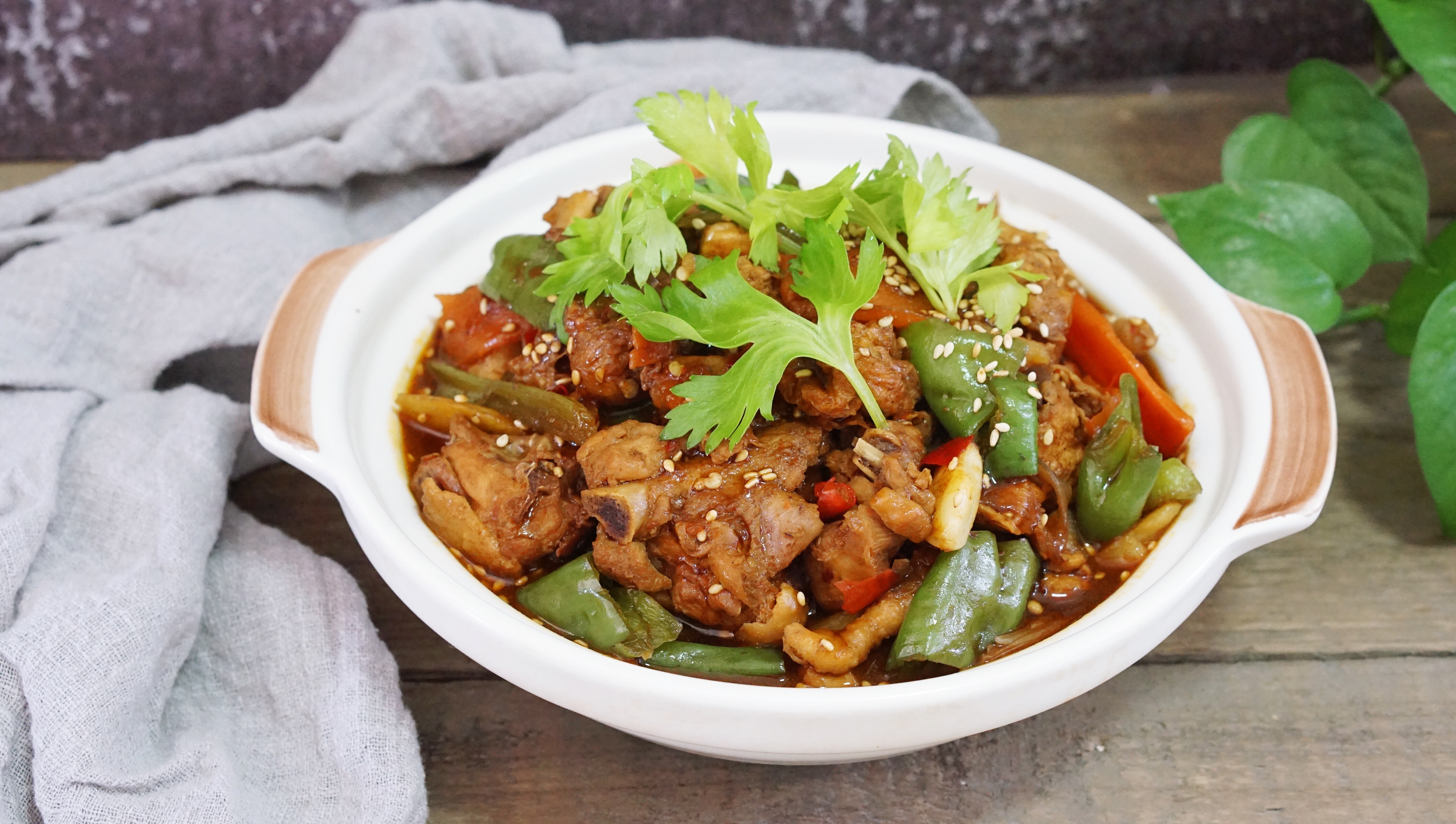 火遍大学城的重庆鸡公煲,全国连锁的重庆鸡公煲