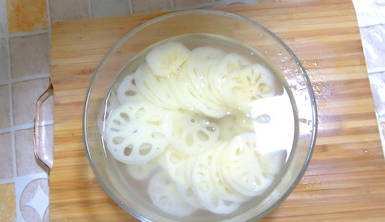 适合减脂期吃的凉拌藕片,藕片凉拌火龙果