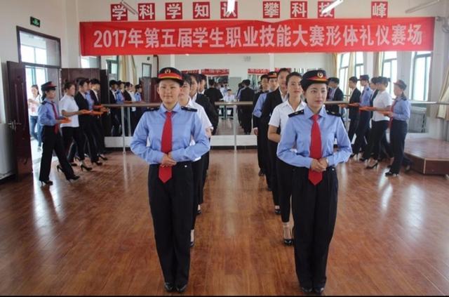 陕西工业职业技术学院招生标准,陕西正大技师学院招生办电话