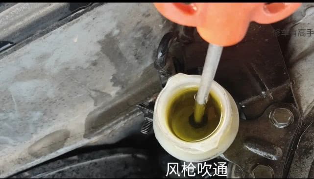 刹车离合油压系统排空气排不出油解决方案