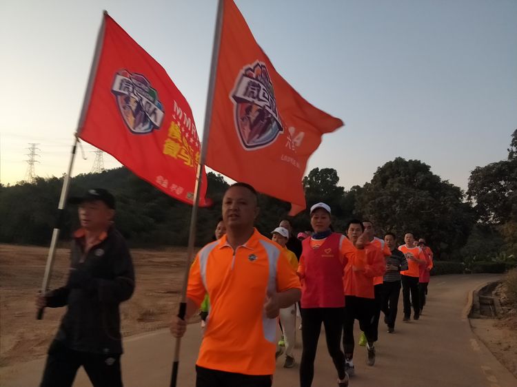 魅力深马,微马同行!六约微马助力深圳国际马拉松