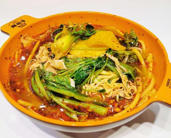 麻辣烫一碗50块钱,麻辣烫二十块钱一斤贵不贵