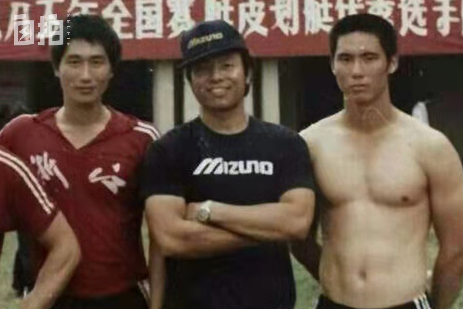 我,部队大院长大,17岁成省队运动员,参加过奥运会,做过主持人