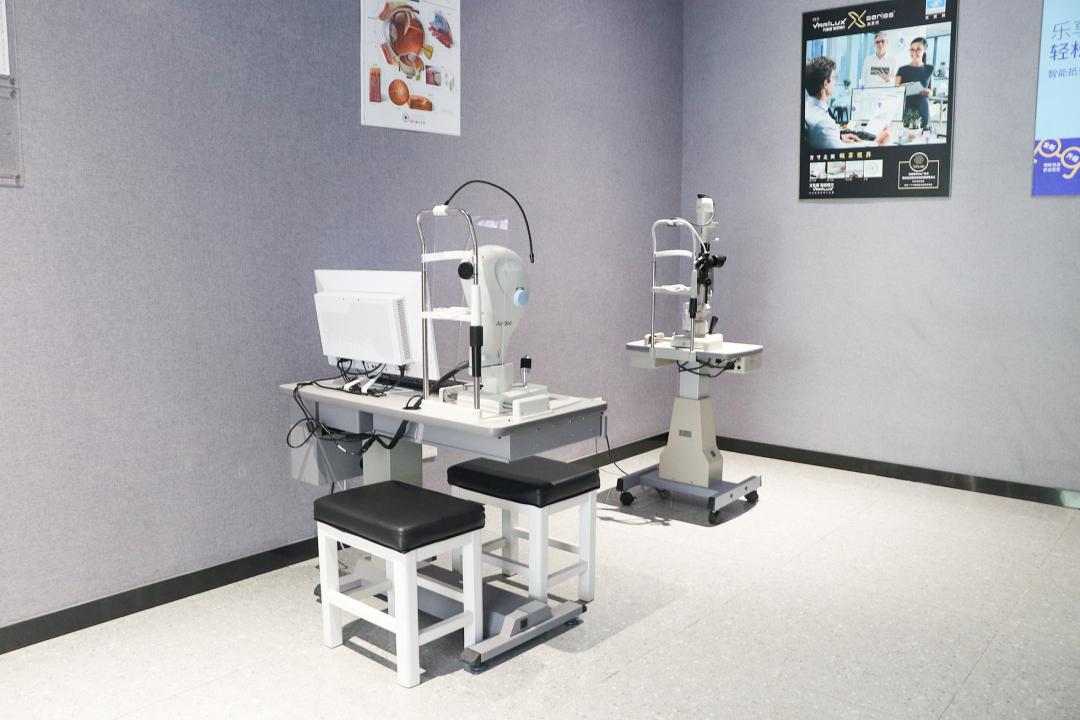 太原宝岛眼镜一般多少钱,宝岛眼镜550块钱