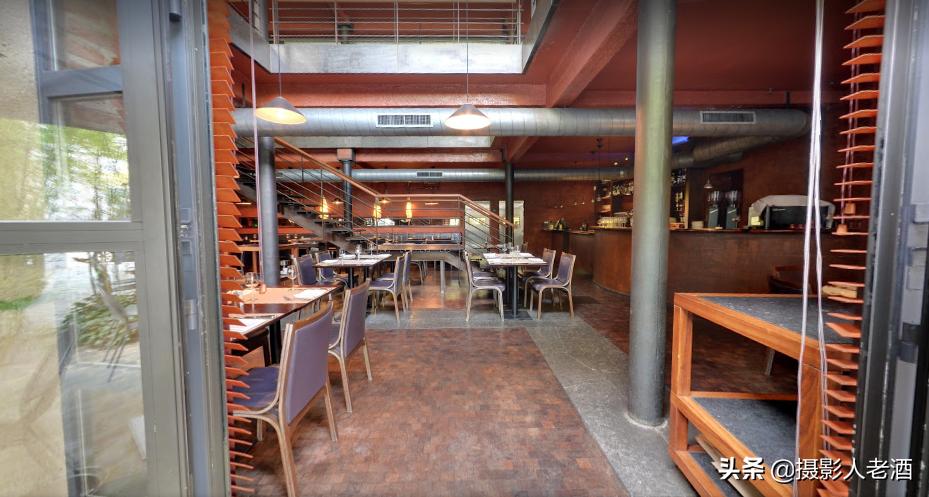 带女友出来旅游发现针孔摄像头,女子旅游摄像机被偷