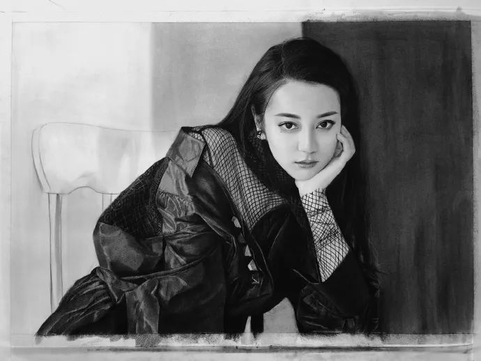 画一幅素描100万笔,胡歌、李现、迪丽热巴在他笔下全都画活了