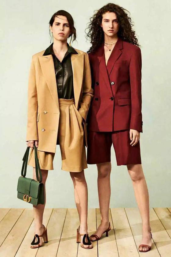 百慕大短裤搭配的两个新趋势,百慕大短裤搭配小个子