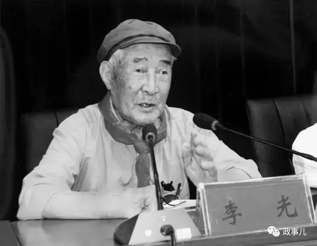 汪洋、陈敏尔、*德江张**、*正声俞**、*官正吴**以个人名义送花圈的逝者