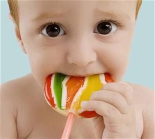 宝宝龋齿怎么注意,四岁宝宝门牙龋齿怎么办