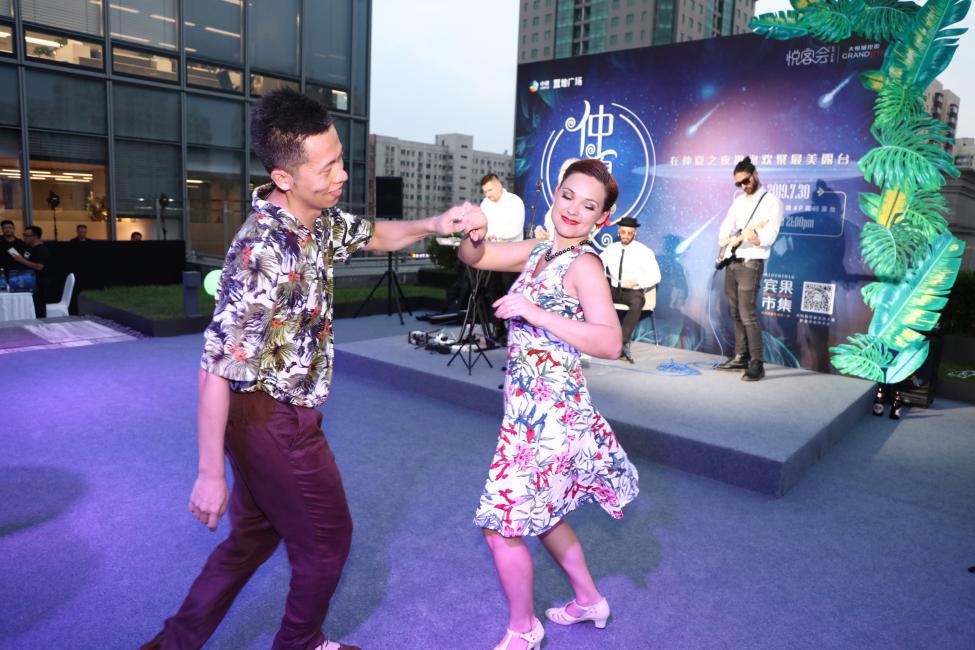 与城市同呼吸与建筑共成长,与城市发展同行