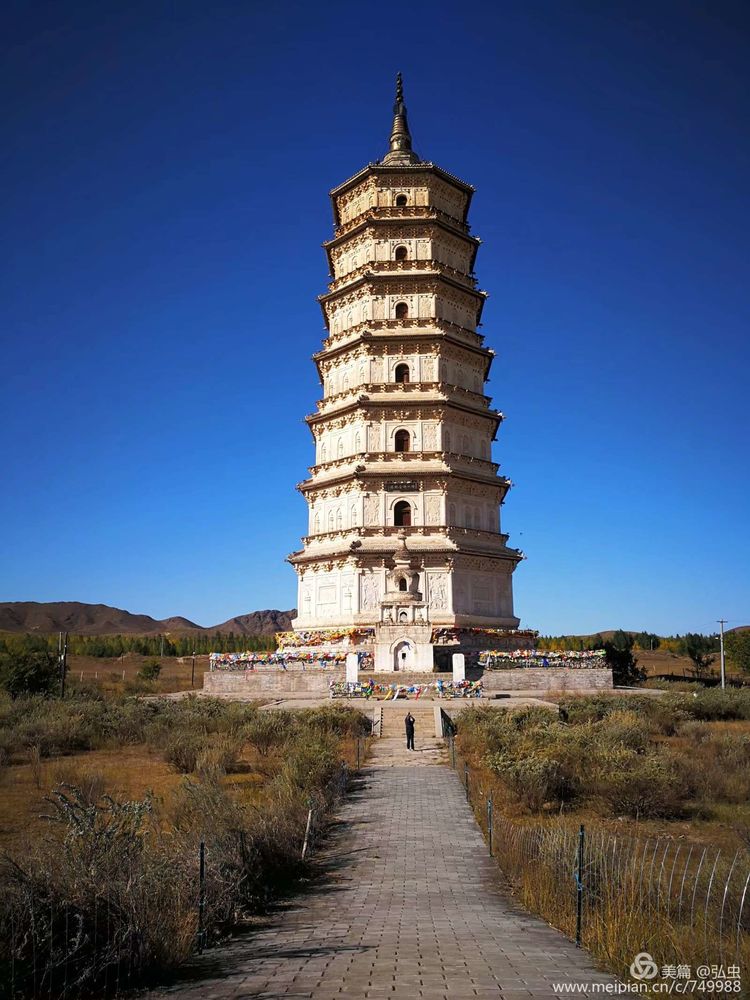 辽庆州白塔出土的文物,辽庆州白塔的故事