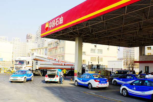 加气站泄气,加气站工作日常