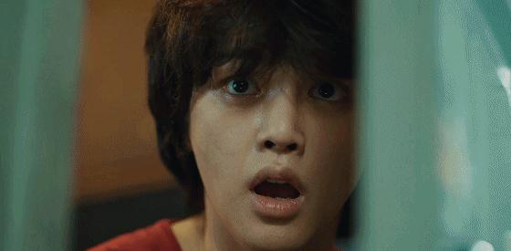 连续4天上榜，比《王国》尺度还大，不愧是一集30亿韩元的韩剧