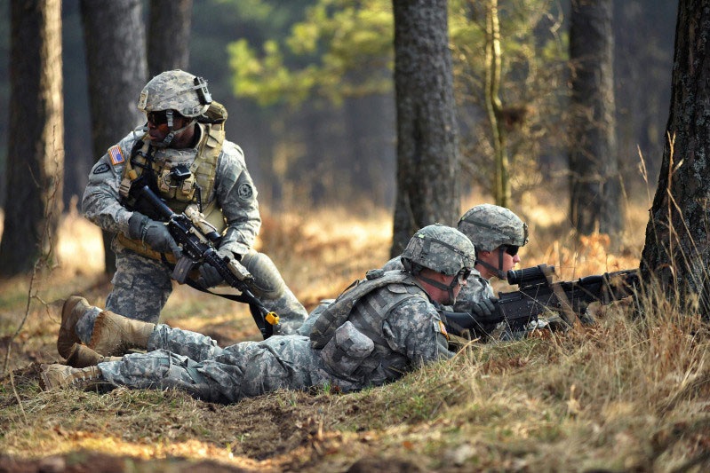 德国“美军保护伞”将撤走！德民众不怒反喜：带着*弹核**一起滚