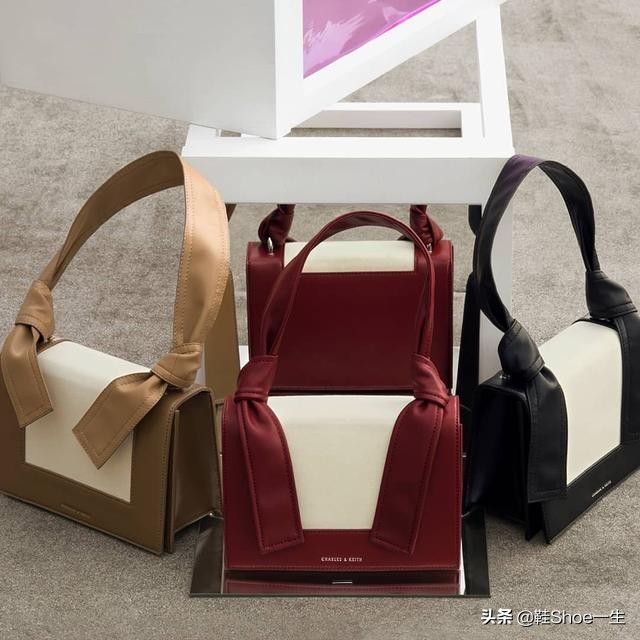 小ck包迪丽热巴同款,迪丽热巴背的迪奥斜挎包