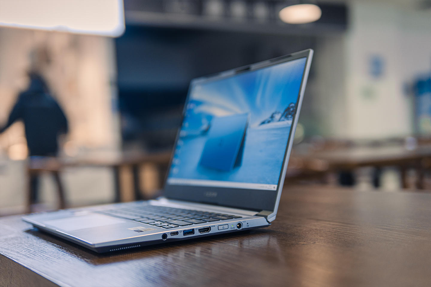 支持雷电4的笔记本最便宜,雷神s1