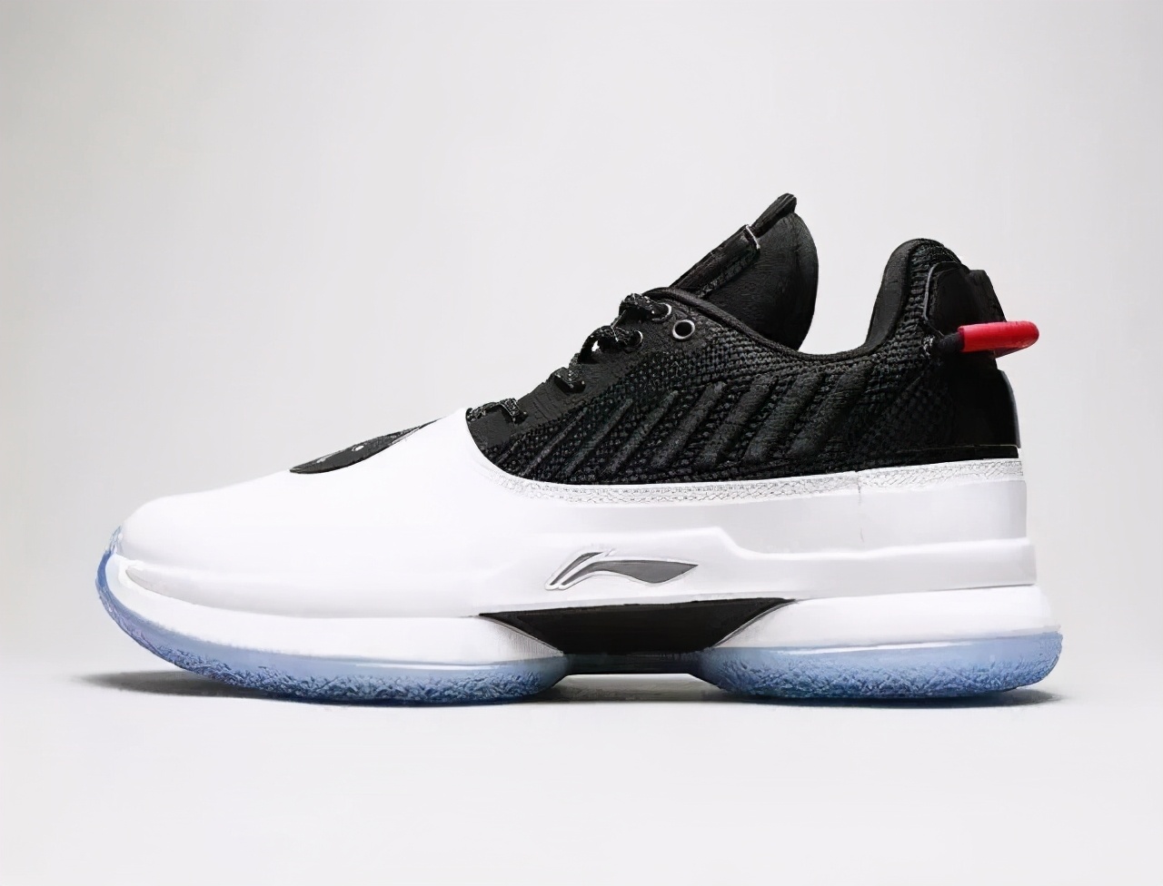 别傻了，爆款AJ你根本抢不到！贩子拿这个外挂把1千5变3W…