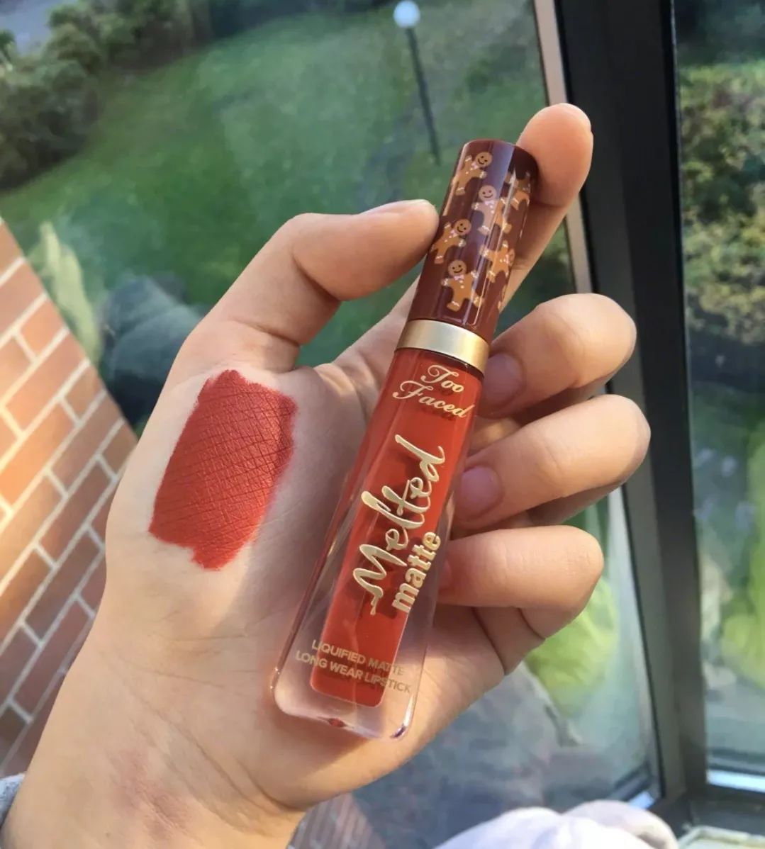 李佳琦停播都能上热搜?!这次看得我莫名心疼...