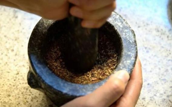 炸酥肉怎么做到外酥里嫩香酥,香酥粉和红薯粉炸酥肉的做法