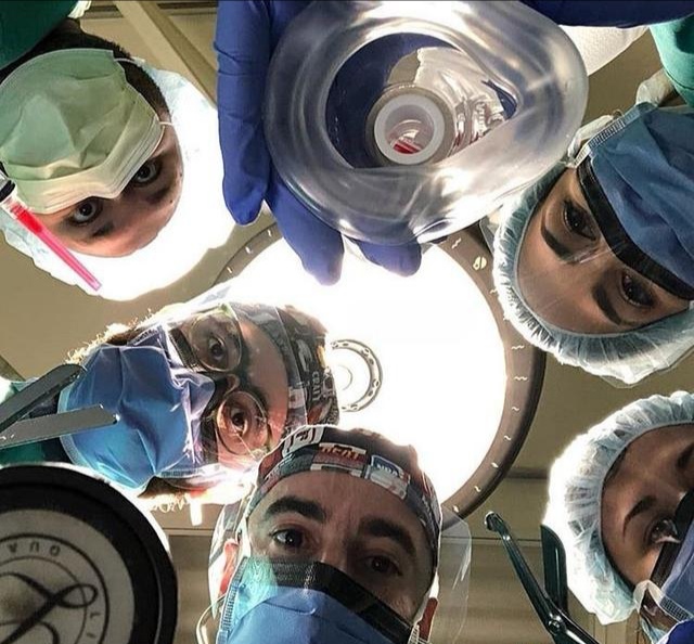 膝盖长了骨刺腿弯处疼怎么办,膝盖关节炎天冷了疼怎么办