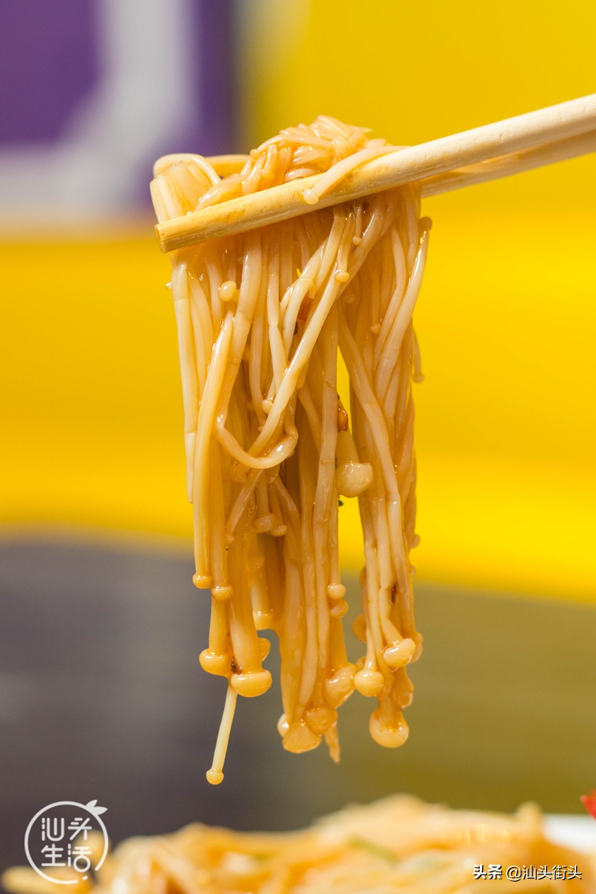 汕头首家机器人KTV,靠黑科技征服各路麦霸!