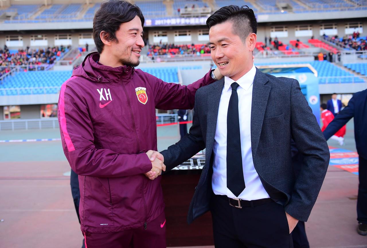 落井下石！前国脚发文致敬郎平，借机暗讽谢晖，中国足球曝出内讧